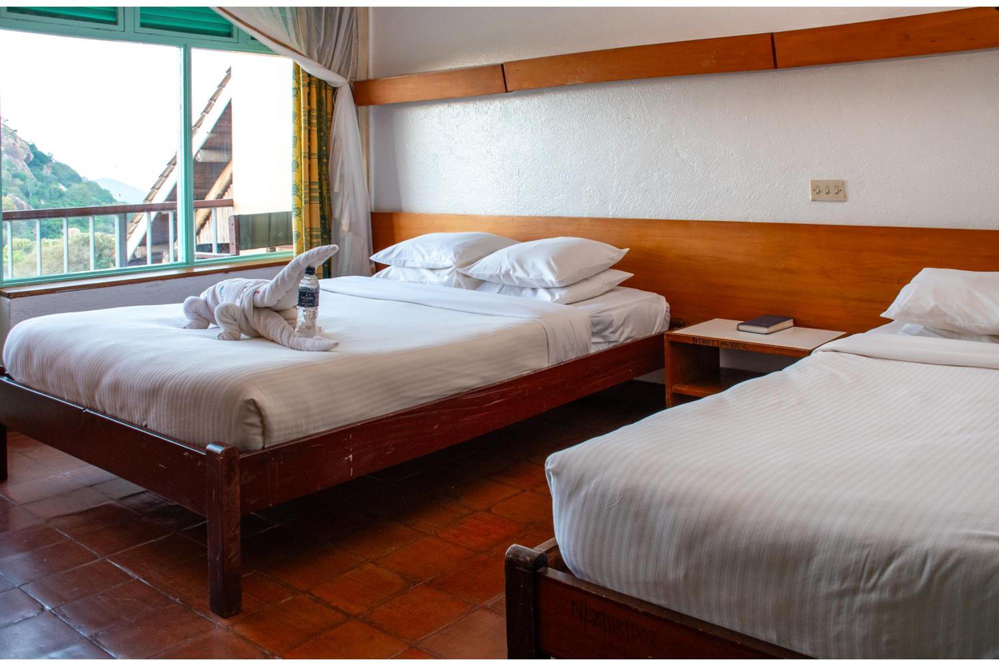 Ithumba Ngulia Safari Lodge מראה חיצוני תמונה
