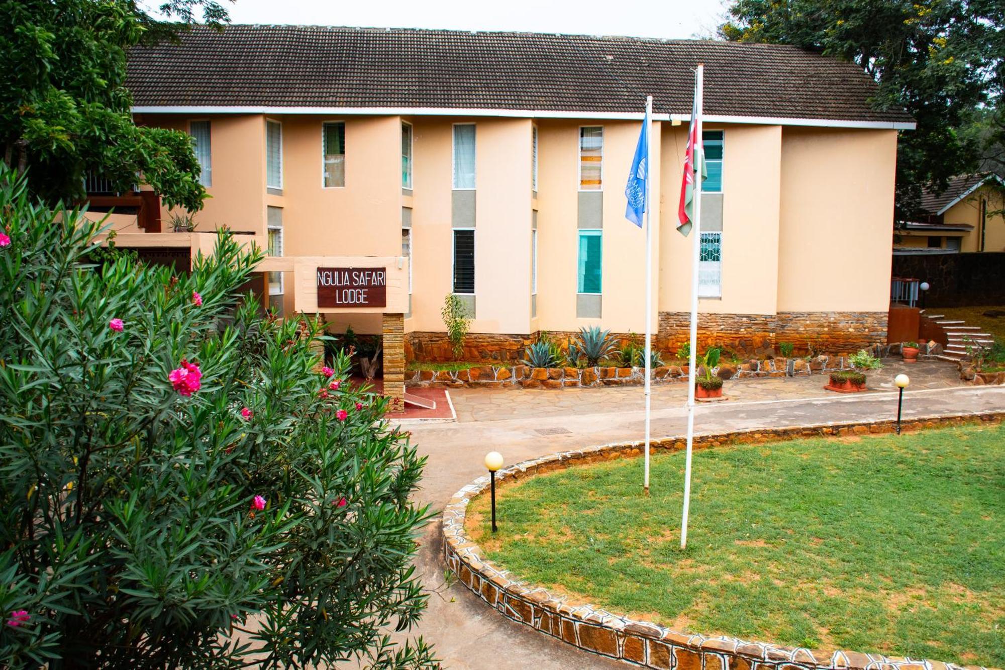 Ithumba Ngulia Safari Lodge מראה חיצוני תמונה